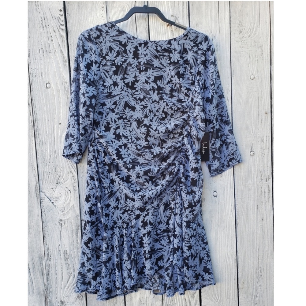 Lulu’s Lalaine Black and Dusty Blue Floral Print Ruched Dress